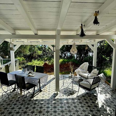 Robinson House Leticia Villa Cunski Exterior photo